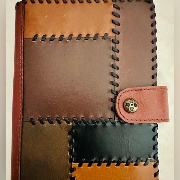 Patricia Nash All leather patchwork leather planner - Picture 7 of 10